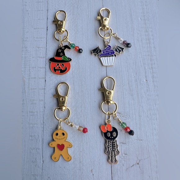Set of 4 Halloween Backpack Bag Tag Charm – Handmade, Halloween treat - Picture 1 of 2